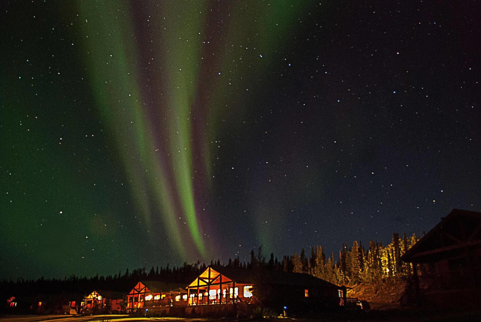 Inconnu Lodge Mcevoy Lake 외부 사진