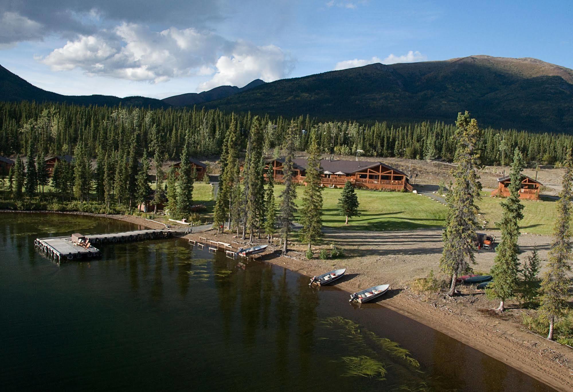 Inconnu Lodge Mcevoy Lake 외부 사진